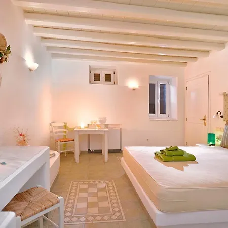 Mykonian Dianthus Elia (Mykonos)